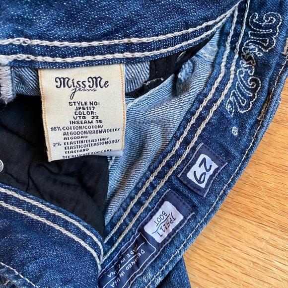 Miss Me Bootcut Jeans 29x32 - Picture 4 of 7